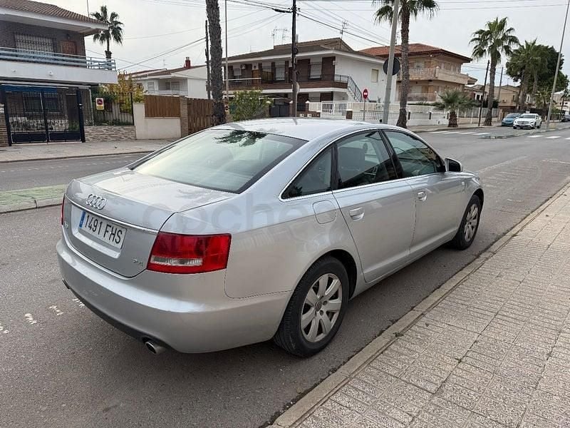 Usado Audi A6 177 CV (130 kW) 2006 Gris / plata Berlina