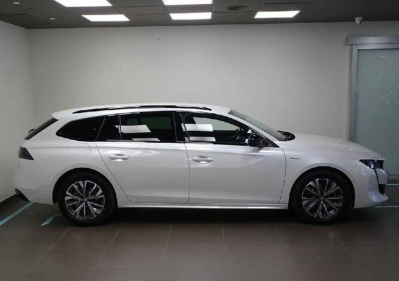 Usado Peugeot 508 SW Allure 225 CV (165 kW) 2022 Blanco Familiar