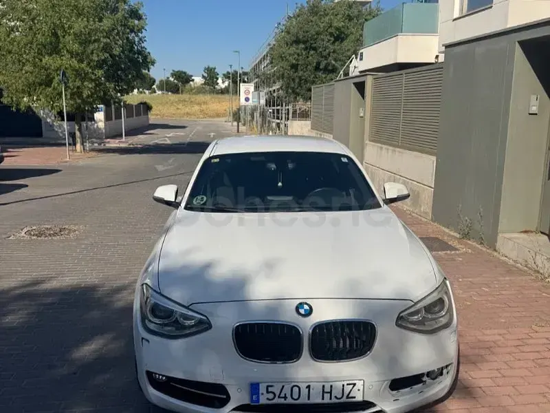 Usado BMW 116 Sport Line 116 CV (85 kW) 2012 Blanco Utilitario