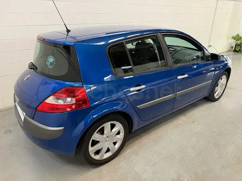 Usado Renault Mégane II Dynamique 130 CV (95 kW) 2007 Azul Berlina