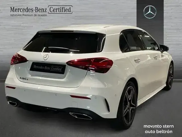 Usado Mercedes A180 116 CV (85 kW) 2026 Blanco Berlina