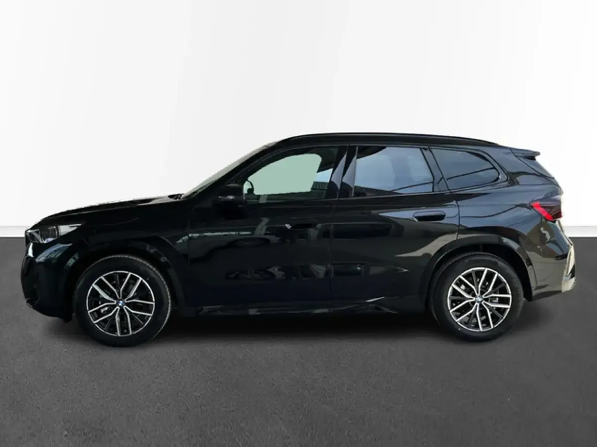 Nuevo BMW 120 Comfort Edition 163 CV (119 kW) 2026 Negro Utilitario