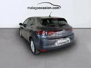 Usado Renault Mégane Intens 160 CV (117 kW) 2022 Gris titanio Berlina