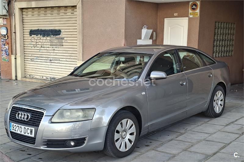 Usado Audi A6 170 CV (125 kW) 2004 Beige Berlina