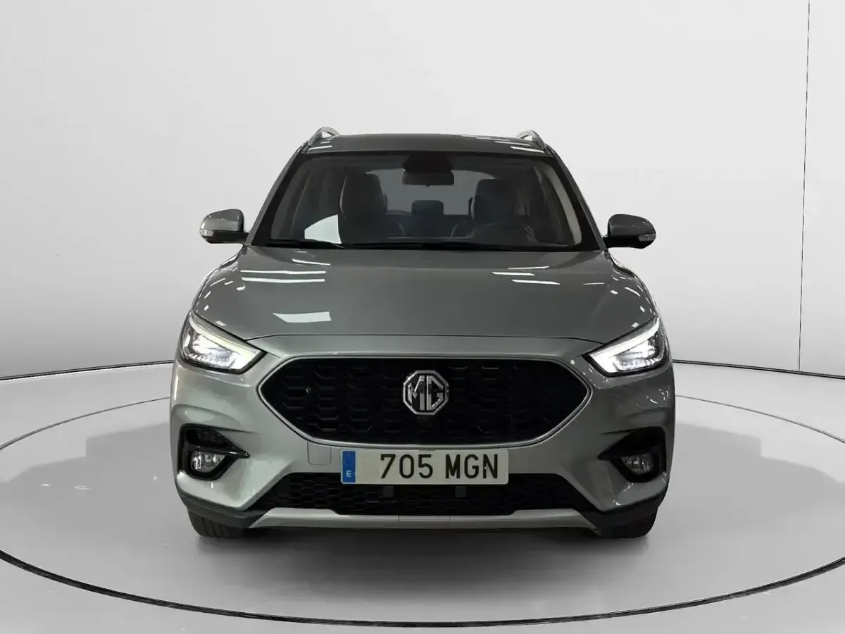 Usado MG ZS Luxury 106 CV (77 kW) 2023 Blanco SUV