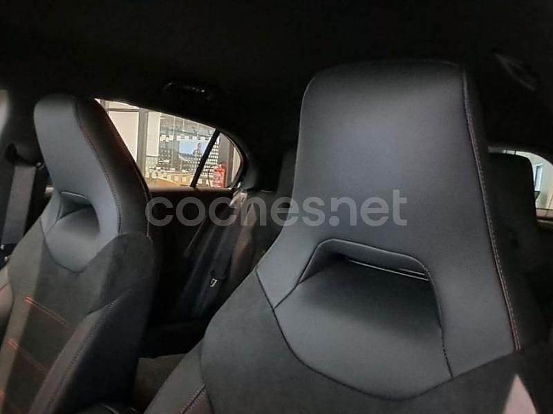 Nuevo Mercedes A250 218 CV (160 kW) 2025 Negro Berlina