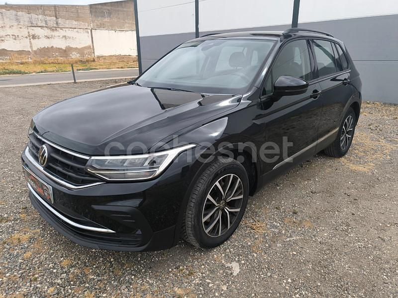 Negro Usado 2021 VW Tiguan SUV | 25.490 € (Precio justo) - Imagen 1/4