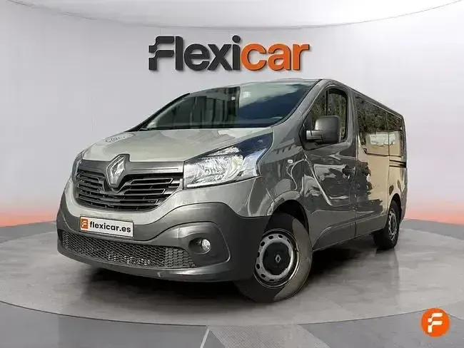 Usado Renault Trafic Business 95 CV (69 kW) 2018 Gris Monovolumen