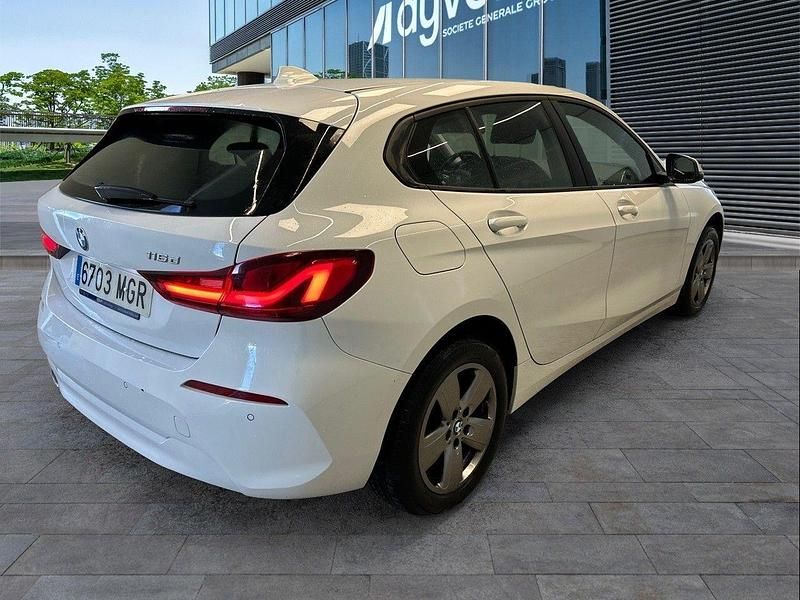 Usado BMW 116 Comfort Edition 116 CV (85 kW) 2023 Amarillo Utilitario