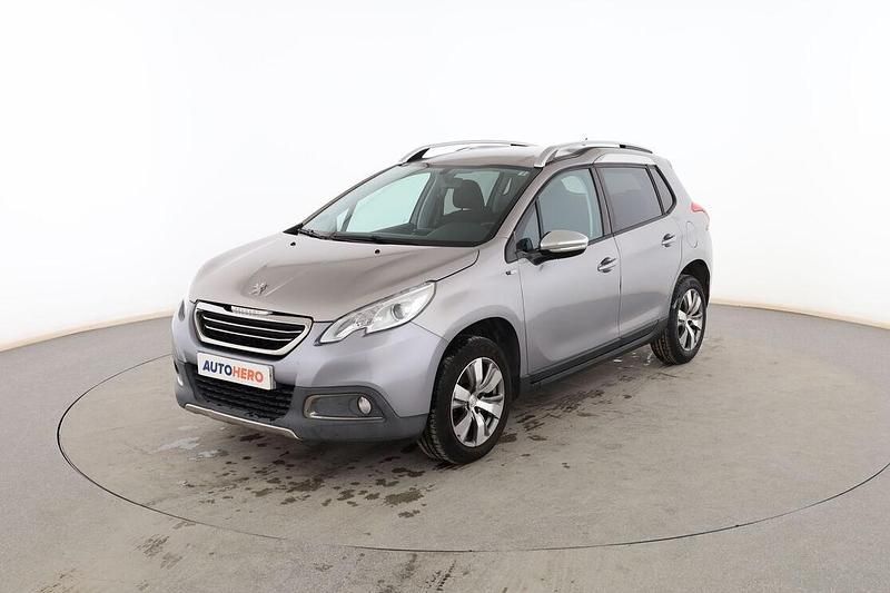 Usado Peugeot 2008 Style 82 CV (60 kW) 2016 Gris SUV