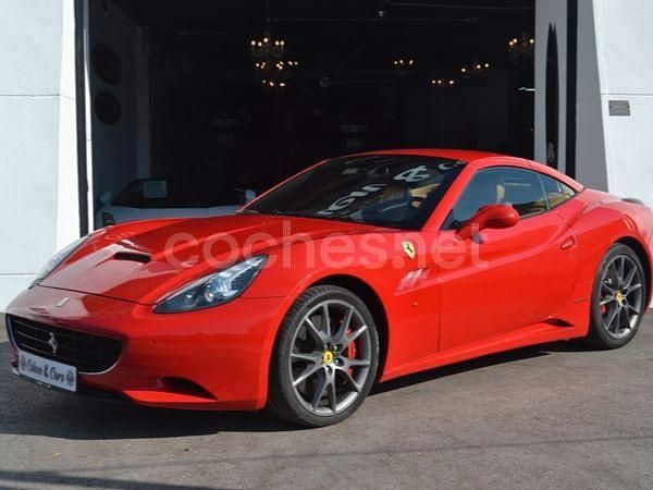 Usado Ferrari California 460 CV (338 kW) 2011 Granate Descapotable