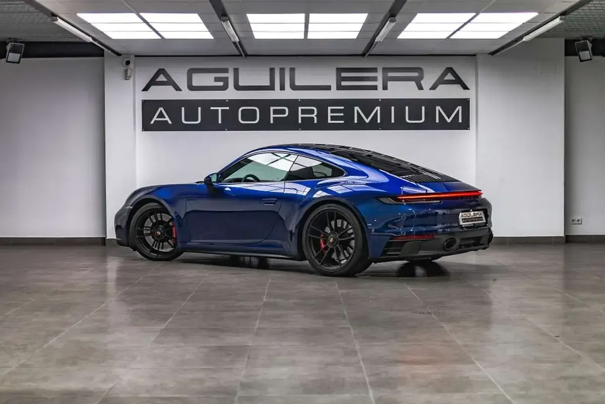 Usado Porsche 992 480 CV (353 kW) 2025 Azul Coupe