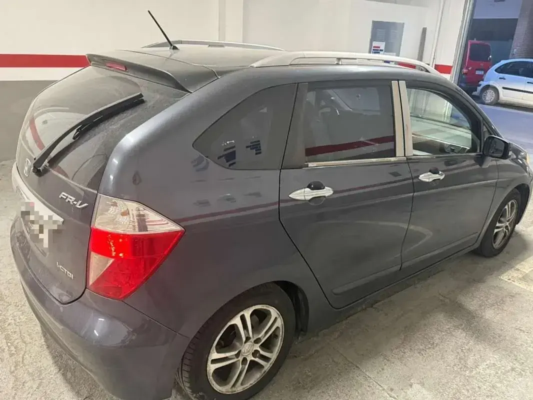 Usado Honda FR-V Comfort 140 CV (102 kW) 2007 Gris Monovolumen