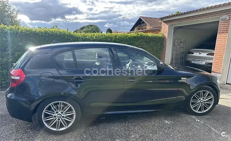 Usado BMW 118 143 CV (105 kW) 2011 Negro Utilitario
