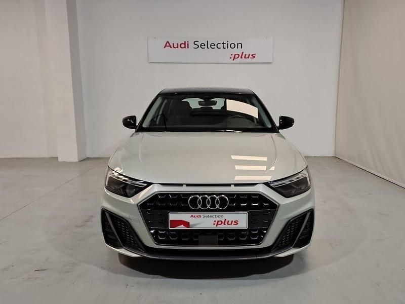Usado Audi A1 116 CV (85 kW) 2025 Gris Utilitario