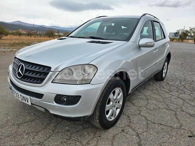 Usado Mercedes ML320 224 CV (164 kW) 2005 Gris / plata SUV