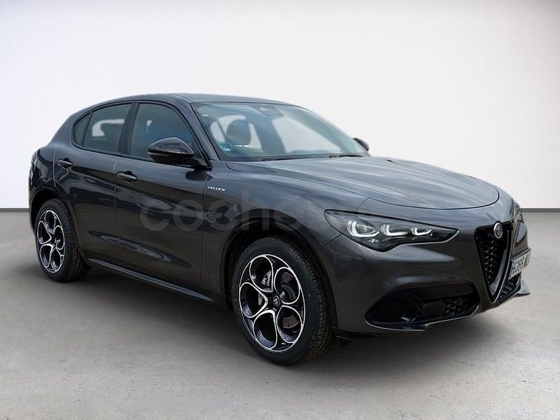 Usado Alfa Romeo Stelvio Sprint 210 CV (154 kW) 2023 Negro SUV