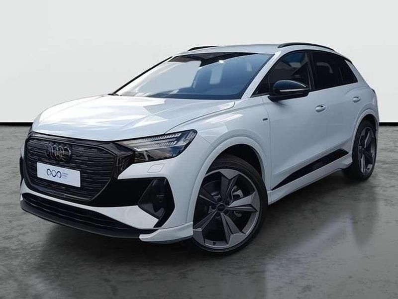 Blanco Usado 2025 Audi Q4 e-tron S-Line SUV | 43.990 € (Super precio) - Imagen 1/4