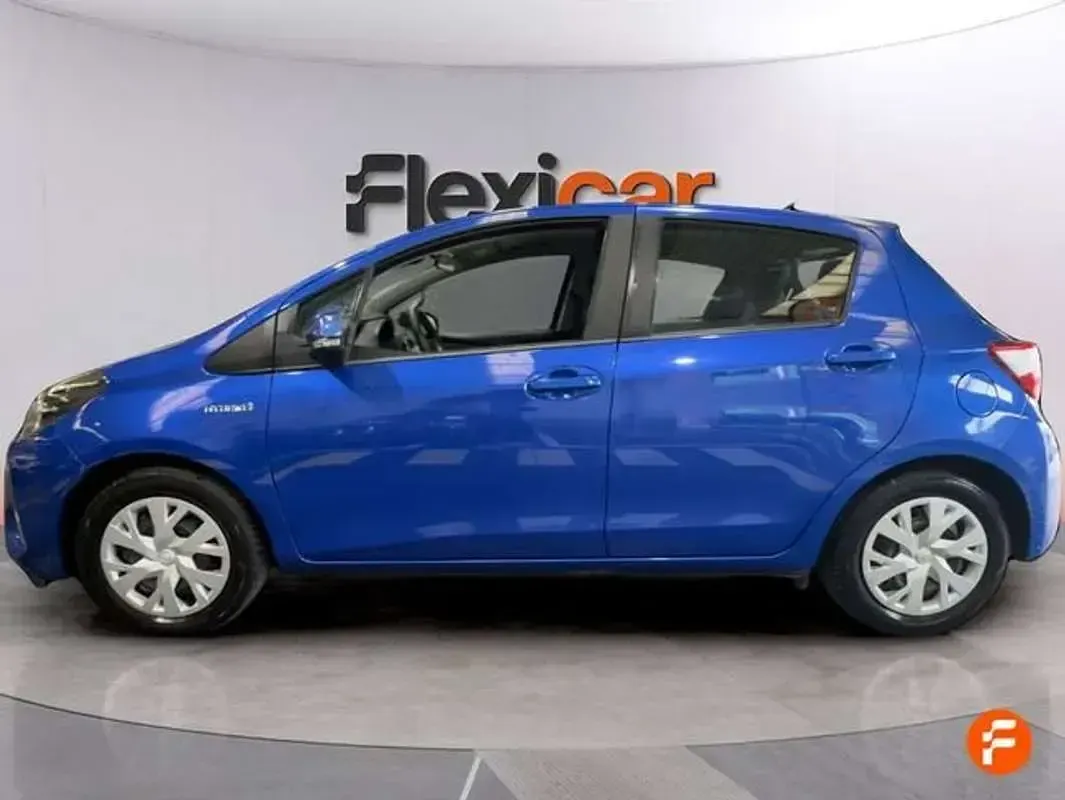 Usado Toyota Yaris Business Edition 116 CV (85 kW) 2020 Azul Utilitario