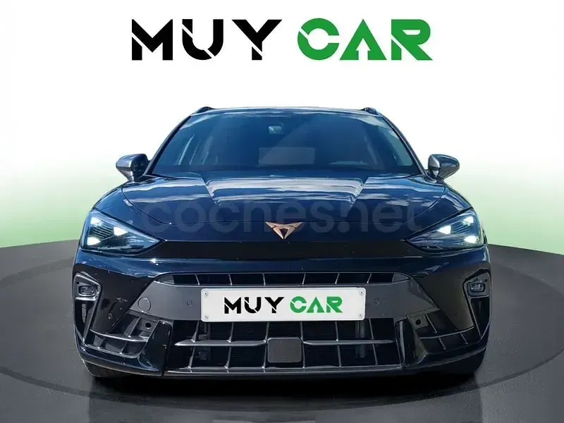 Usado Cupra Leon 150 CV (110 kW) 2025 Gris / plata Familiar