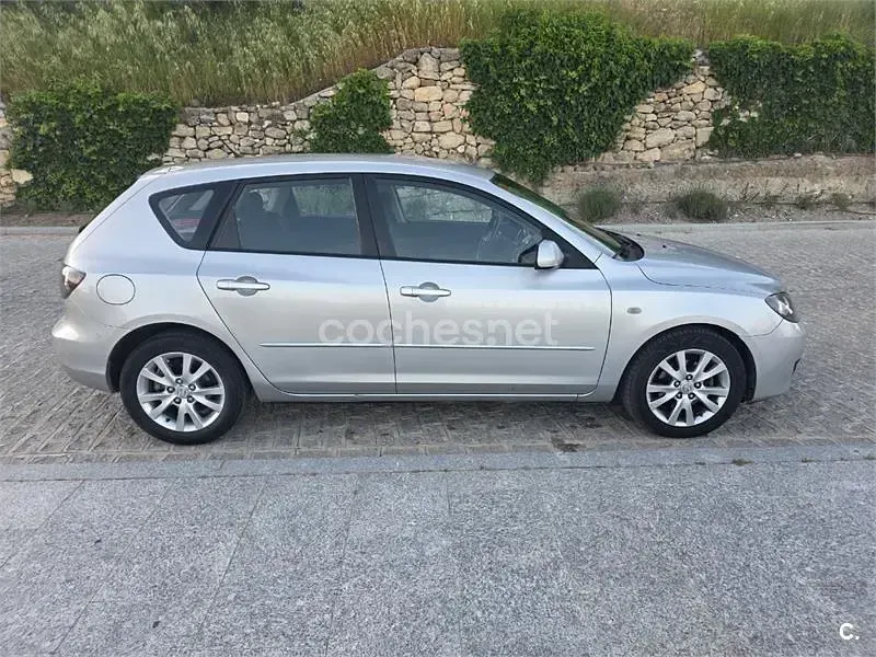 Usado Mazda 3 Active 109 CV (80 kW) 2007 Gris / plata Berlina