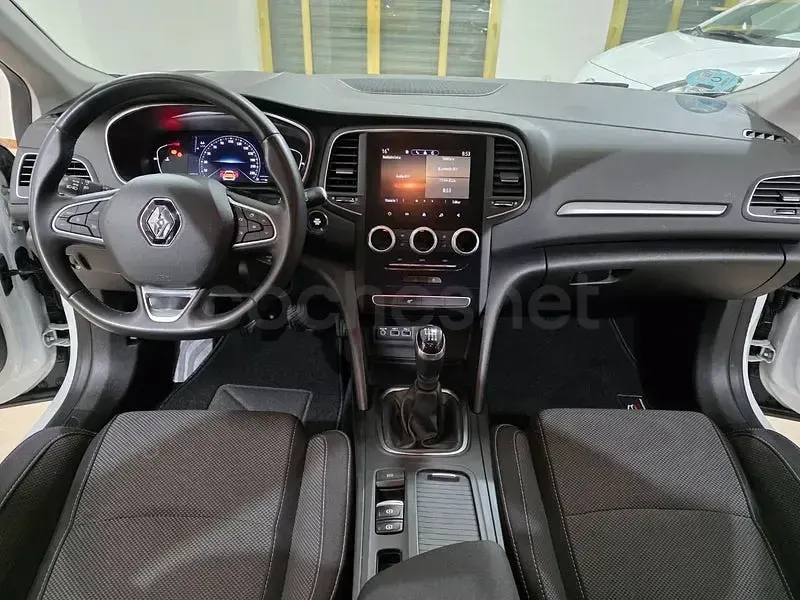 Usado Renault Mégane GrandTour Zen 115 CV (84 kW) 2021 Blanco Familiar