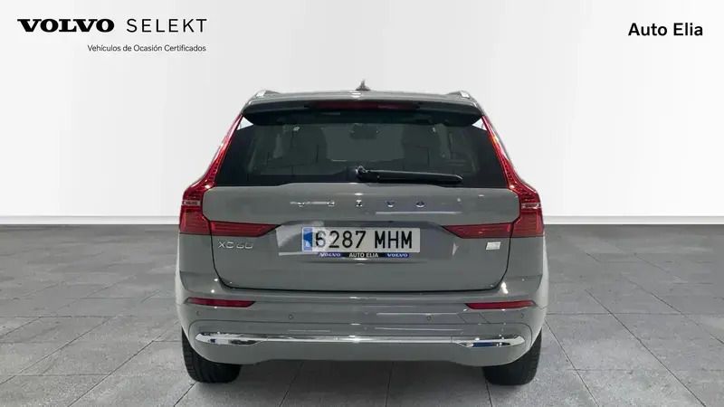 Usado Volvo XC60 Core 350 CV (257 kW) 2023 SUV