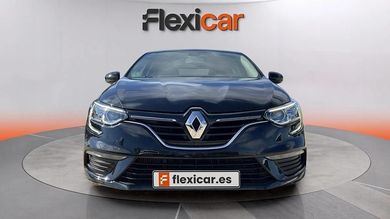 Usado Renault Mégane IV Business 140 CV (102 kW) 2020 Negro Utilitario