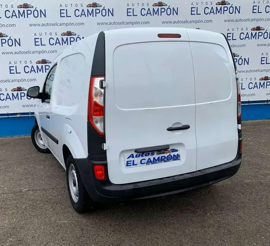 Usado Renault Kangoo 95 CV (69 kW) 2021 Blanco Monovolumen