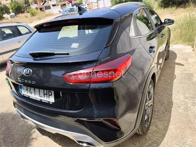 Usado Kia XCeed 136 CV (100 kW) 2020 Negro SUV