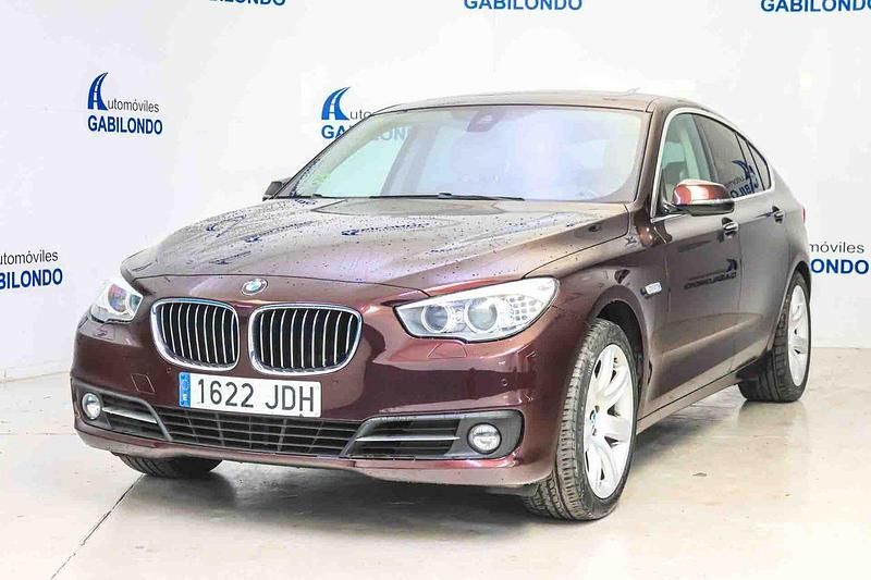 Rojo Usado 2015 BMW 520 Gran Turismo Berlina | 17.900 € (Precio justo) - Imagen 1/4