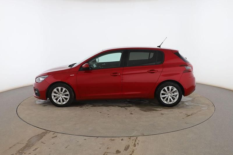Usado Peugeot 308 Style 130 CV (95 kW) 2018 Rojo Berlina