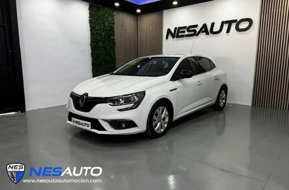 Usado Renault Mégane LIMITED 116 CV (85 kW) 2019 Blanco Utilitario