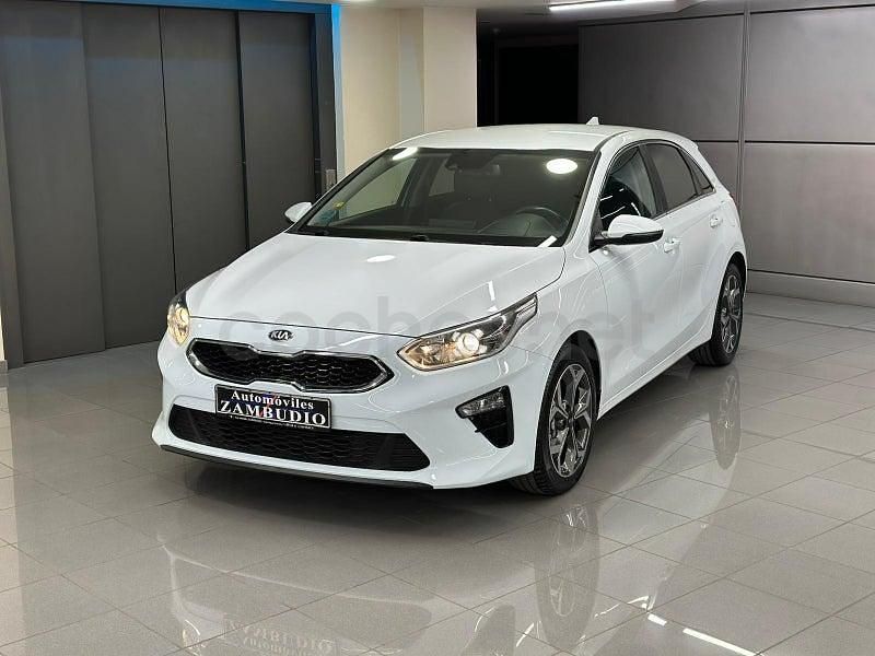 Usado Kia Ceed 136 CV (100 kW) 2020 Blanco Utilitario