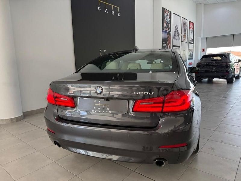 Usado BMW 520 Gran Turismo Comfort Edition 184 CV (135 kW) 2017 Negro Berlina
