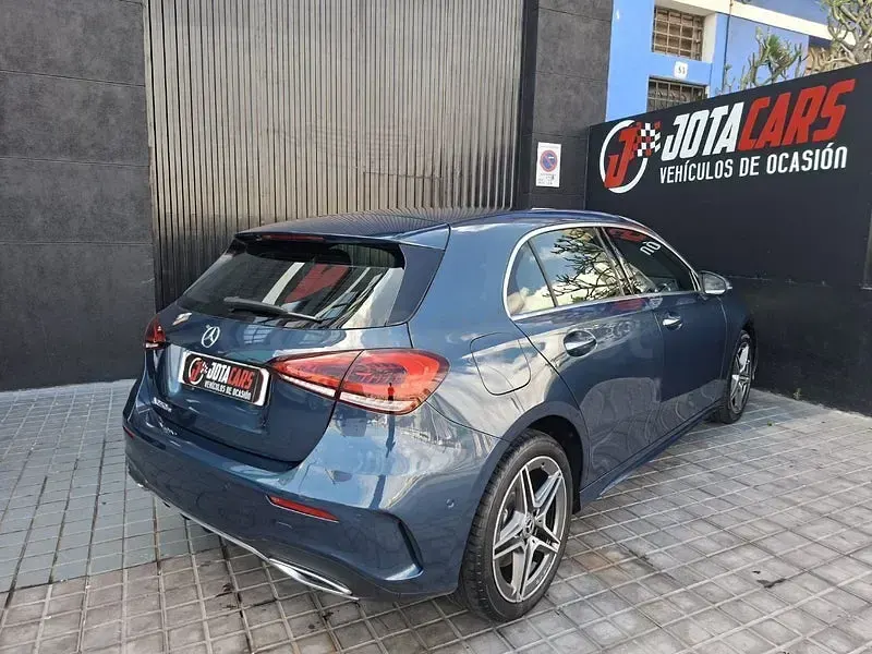 Usado Mercedes A250 218 CV (160 kW) 2022 Azul Berlina