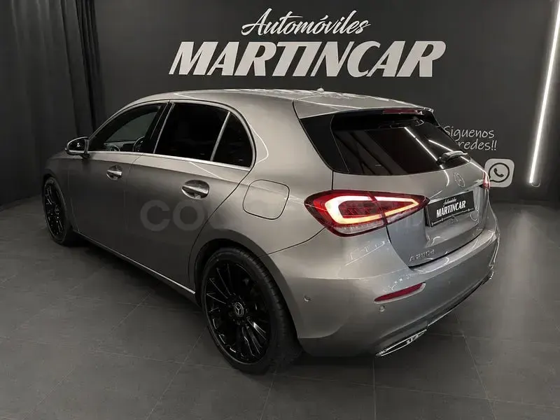 Usado Mercedes A200 150 CV (110 kW) 2021 Gris / plata Berlina