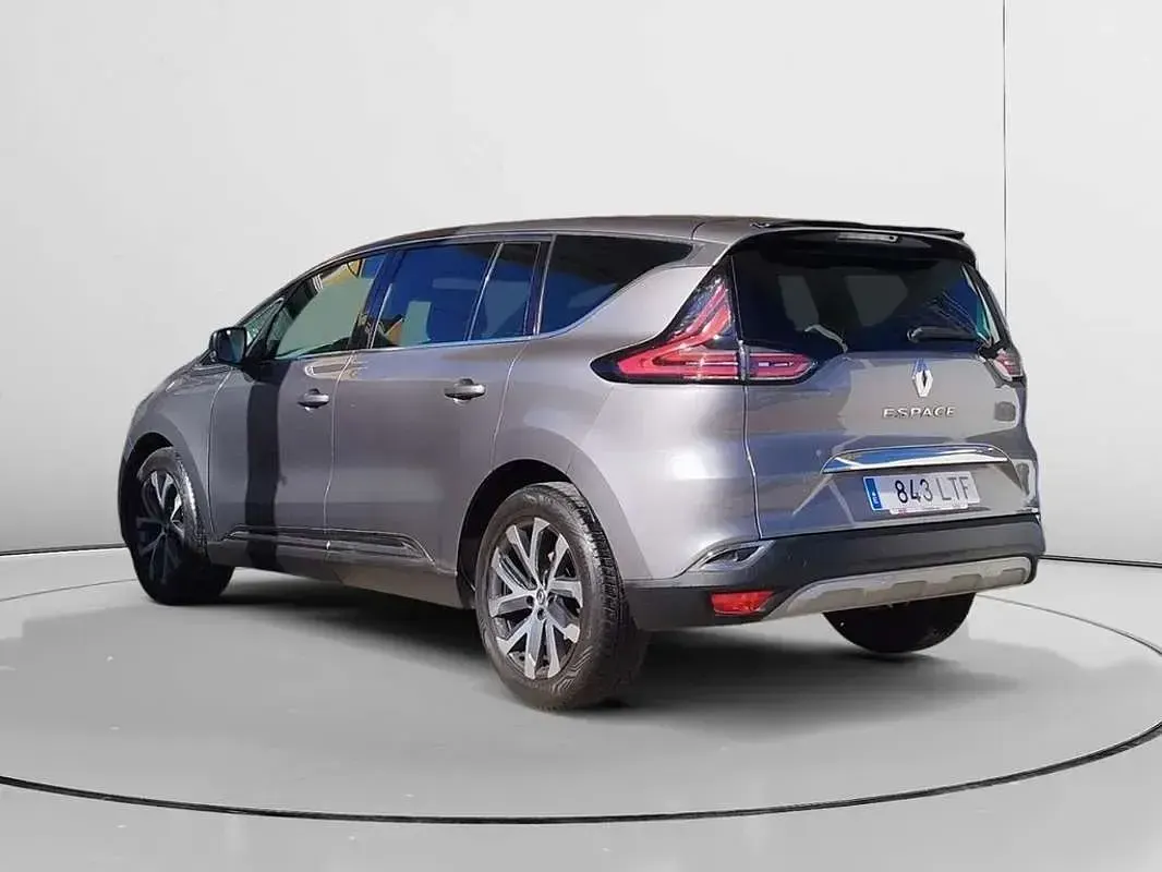 Usado Renault Espace Zen 160 CV (117 kW) 2017 Gris Monovolumen