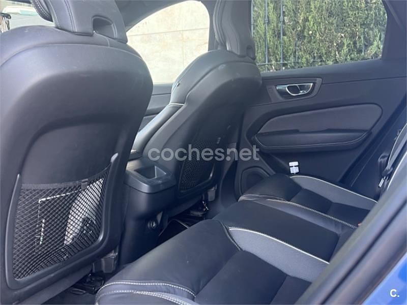 Azul Usado 2020 Volvo XC60 R-Design SUV | 26.200 € (Un poco caro) - Imagen 1/4