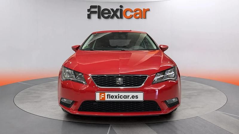 Usado Seat Leon Style 110 CV (80 kW) 2017 Rojo Berlina