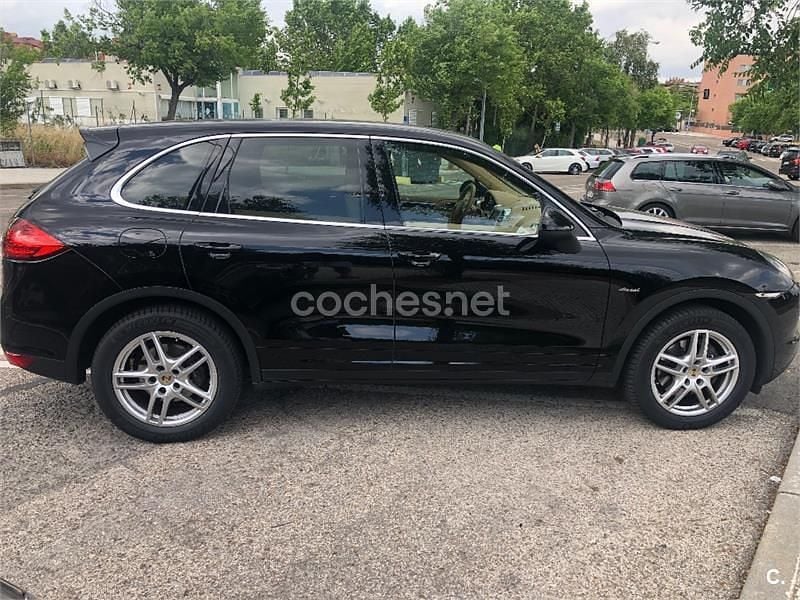 Negro Usado 2012 Porsche Cayenne SUV | 28.000 € (Precio justo) - Imagen 1/1