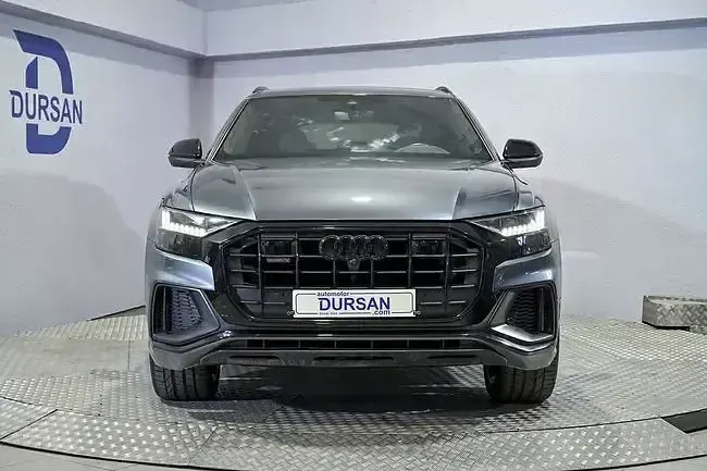 Usado Audi Q8 Premium 286 CV (210 kW) 2022 Gris SUV