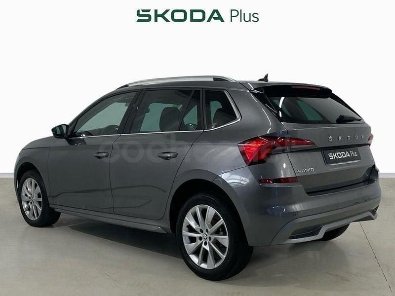 Usado Skoda Kamiq Style 150 CV (110 kW) 2023 Gris SUV