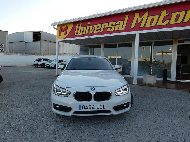 Usado BMW 116 116 CV (85 kW) 2015 Blanco Utilitario