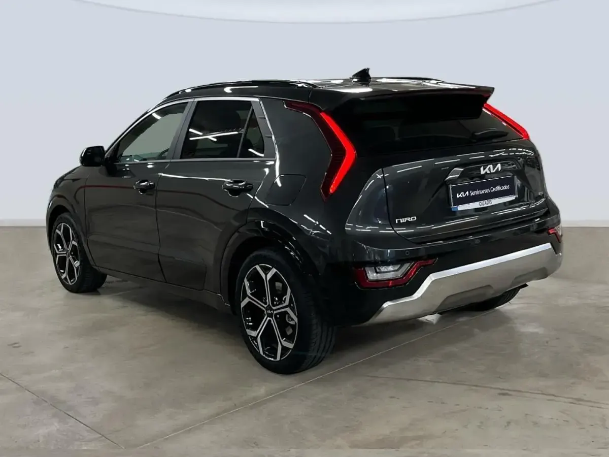 Usado Kia Niro 129 CV (94 kW) 2025 Blanco SUV