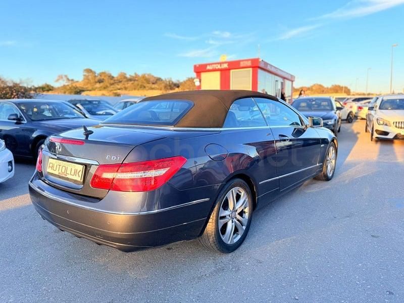 Usado Mercedes E220 170 CV (125 kW) 2014 Gris / plata Descapotable