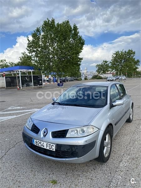 Usado Renault Mégane II Business 105 CV (77 kW) 2006 Gris / plata Berlina
