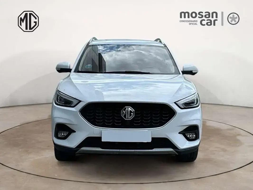 Usado MG ZS Luxury 106 CV (77 kW) 2024 Blanco SUV