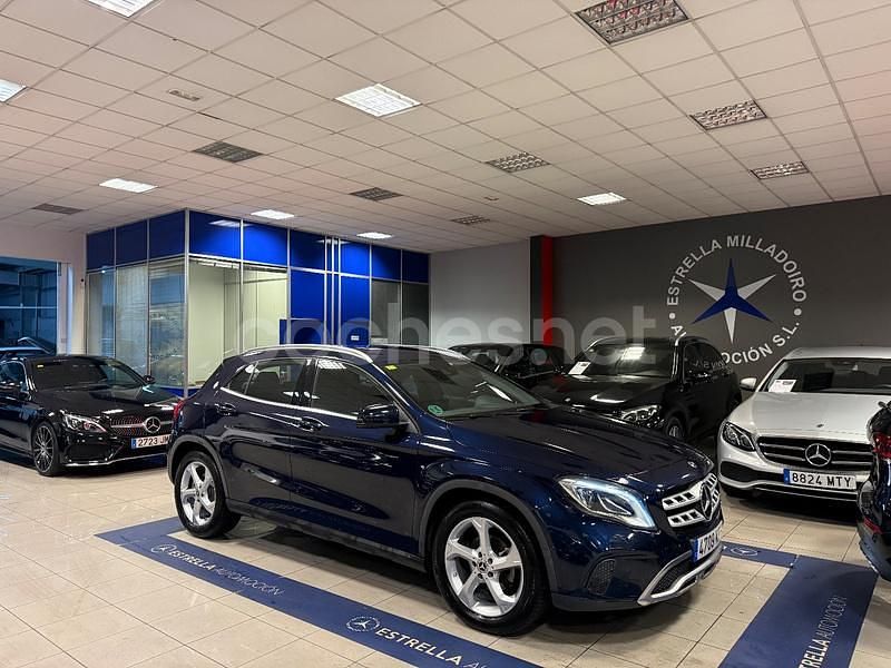 Usado Mercedes GLA180 122 CV (89 kW) 2018 Azul SUV