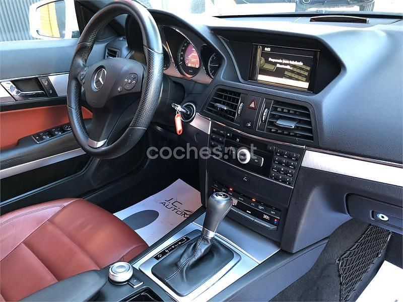 Usado Mercedes E220 Elegance 170 CV (125 kW) 2011 Blanco Coupe